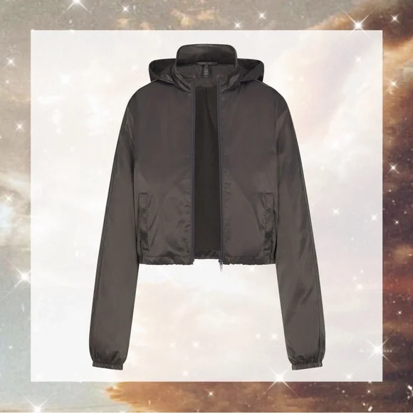 SKIMS Utility Sport Zip Up Jacket in Gunmetal size S NWT! - Picture 2 of 9